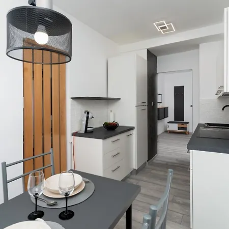 Apartment Blue G&g